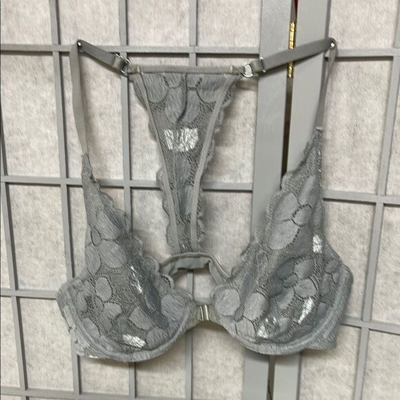 Elegant Gray Lace Bra, 34B. - Picture 1 of 9